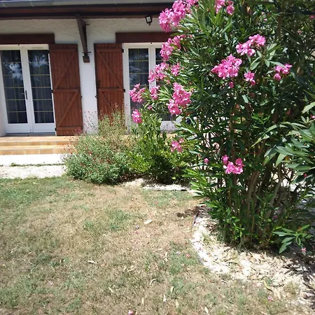 Maison De Vacances Seyresse Buitenkant foto